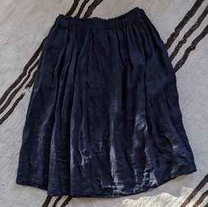 Linen skirt with drawstring